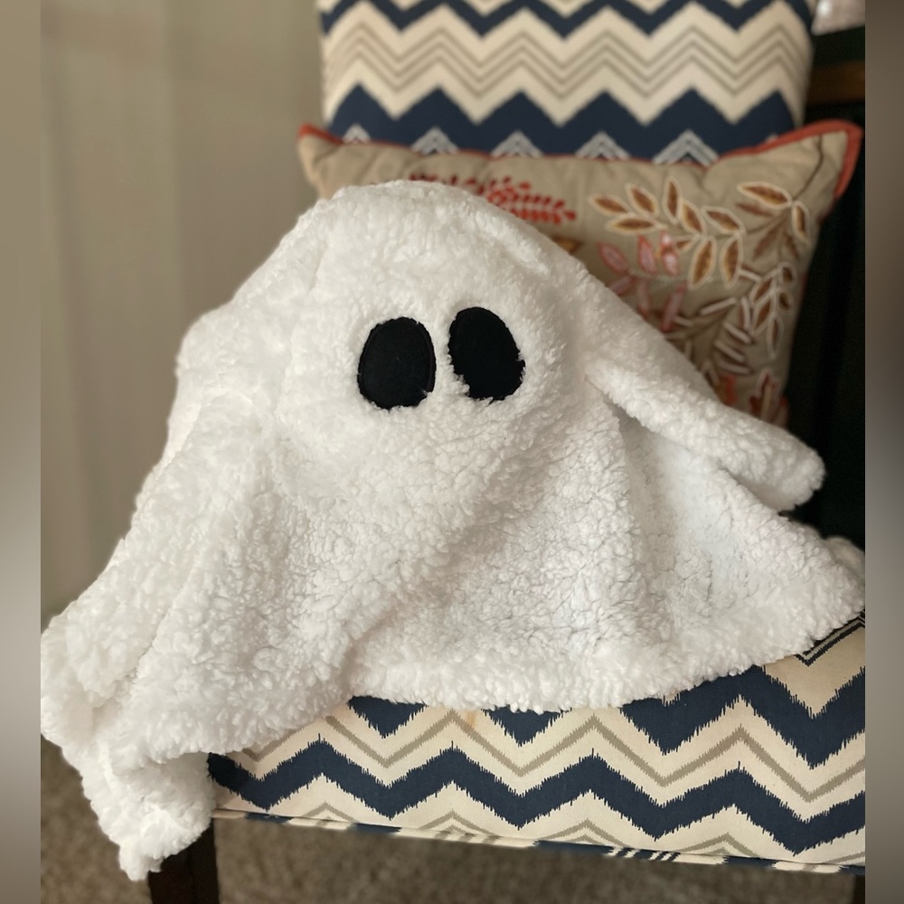 Ghost pillow